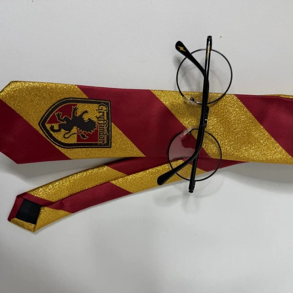 Harry Potter Deluxe Gryffindor Robe Costume + Tie & Glasses Set